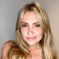 Natalya Chytry Obituary: Creative Consultant Passes Away - Chicago, IL